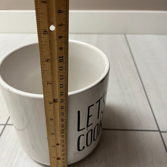 Kitchen Utensil Holder $20 - Picture 3 of 5